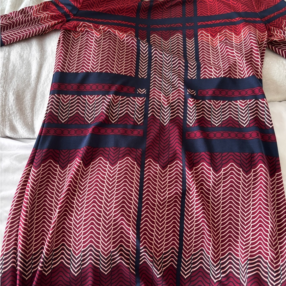Geometric Patterned Dress in Red and Black